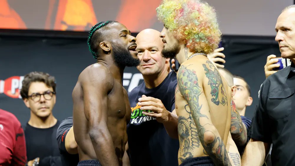 HighOnPods's tweet image. 🥊 Sterling took an early lead at the start of the round, but just when we thought we knew the script, Sean O'Malley pulled off a jaw-dropping surprise within seconds! The twists and turns of MMA never cease to amaze.🥊👀 #UFC292 #MainEventTime #fights #MMA #UFC #SterlingOMalley