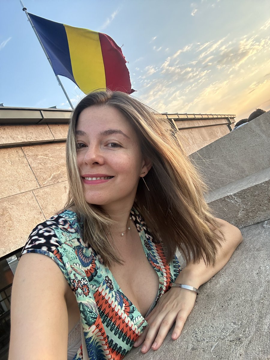MonicaSuma's tweet photo. For a special panorama over Romania’s 🇷🇴 capital, you can now go up #Bucharest’s Arch of Triumph, on weekends only (14-21pm), for a free visit. Open until October #LPinRomania Best you go right before sunset 🧚🏻‍♀️📸 https://t.co/tw2EdXpaAd