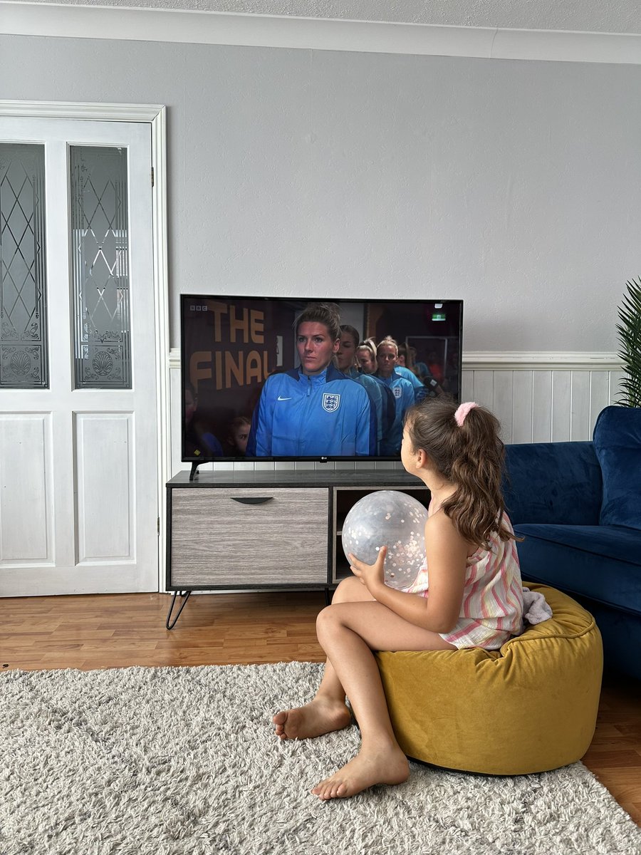Sarahthornehea1's tweet photo. Changing the future for women’s sport . Inspiring girls everywhere . Let’s go England !! #FIFAWomensWorldCup2023 #Lionesses #WomenInSport #womensfootball https://t.co/bJ8FjDnCpm