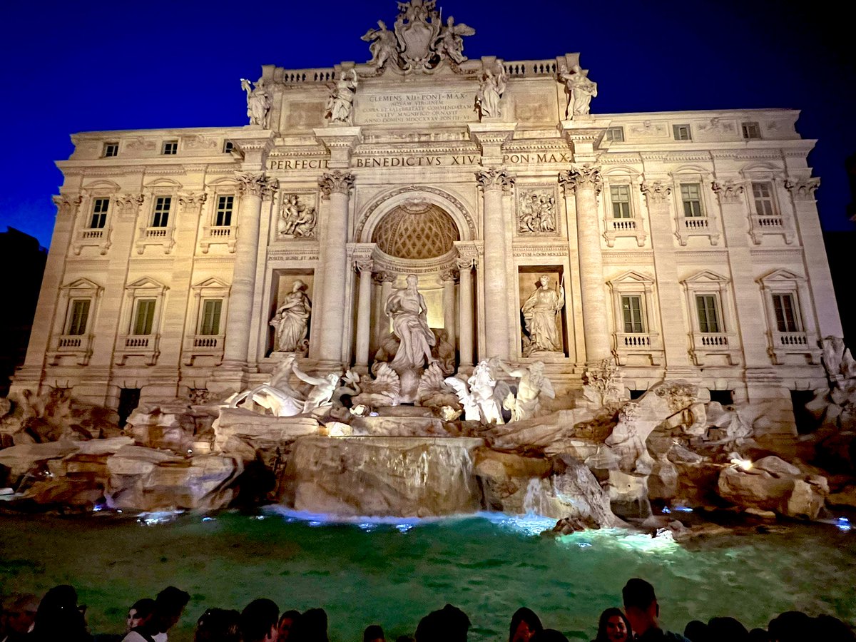 milossofia's tweet photo. Today is  #WorldPhotographyDay so I’ll share with you some of my favorite #photos I took here in #Rome #italy 🇮🇹
#SofiaMilos  
#grateful https://t.co/sGscVxE6Aj