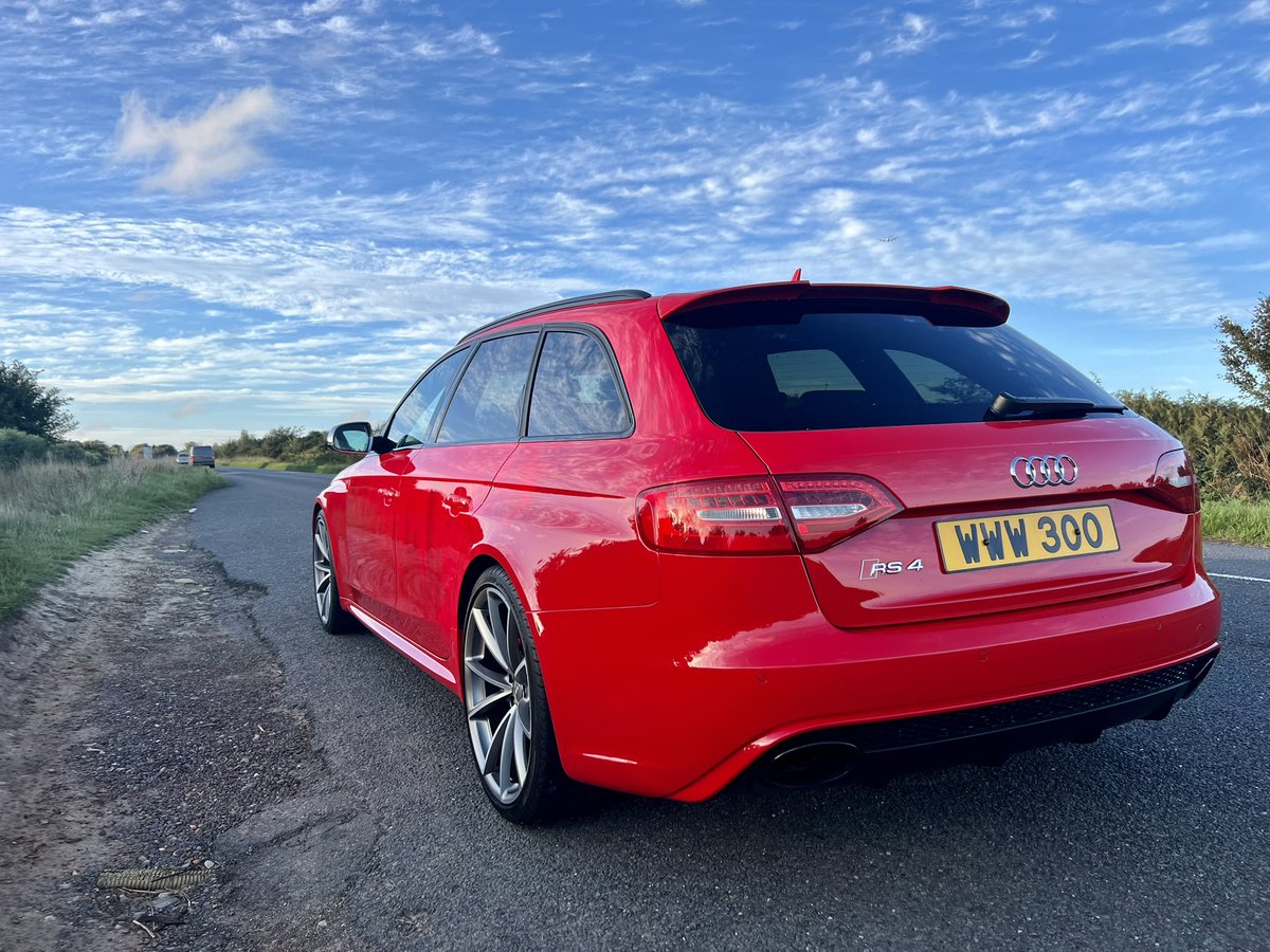 NutleySports's tweet photo. Four rings...Four yes's

#fourrings #audi #audiquattro #audirs4 #audirs4avant #rs4 #rs4avant #quattro #v8 #quattroworld #audiquattroworld #audisport #classicaudi #audiheritage #auditradition #audiclassic #audiowners #audiownersclub #audiownersclubuk #nutleysportsprestige https://t.co/OzZjAgznY3
