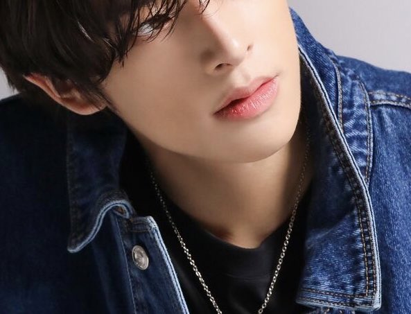 solitudeiswhat's tweet photo. UNFORESEEN
Genre: Thriller 

A 🔞#sunjakewon au wherein, the first time Griffin [sjy] saw Emerson [ksn] at the bus station, he knew he was the one he has been looking for. The one he wants to call his own.
Whereas, Viper [yjw] is Emerson’s best friend/fubu who’s in love with him. https://t.co/TuID1M7oJ7