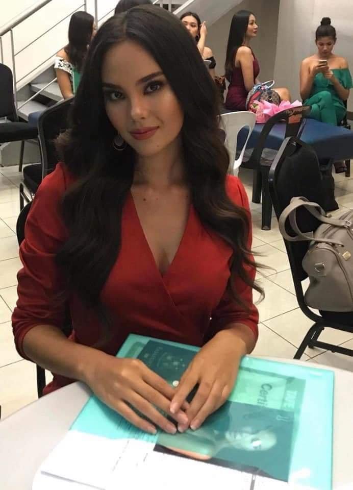 Catriona Gray while submitting her application at the Potato Corner.