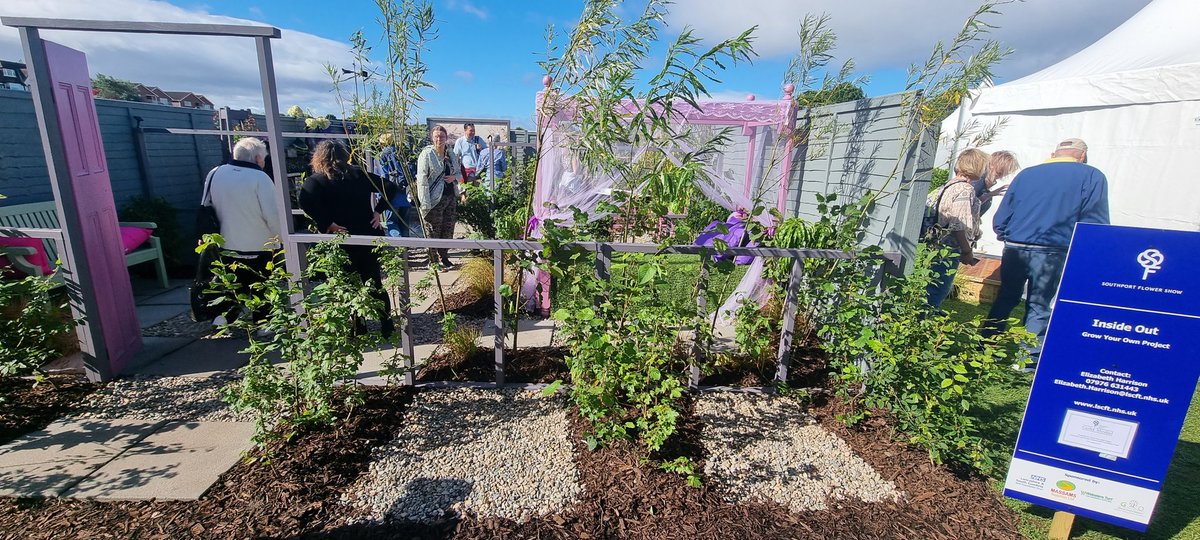 ClaireShawRMN's tweet photo. Lovely to see #lscft #growyourownproject win gold for their community garden at #southportflowershow
Well done to everyone involved including the wonderful #guildlodge patients who worked hard to grow and build this showstopper!
@WeAreLSCFT @WeareGuildLodge @southportflower https://t.co/jd1a6Ggve6