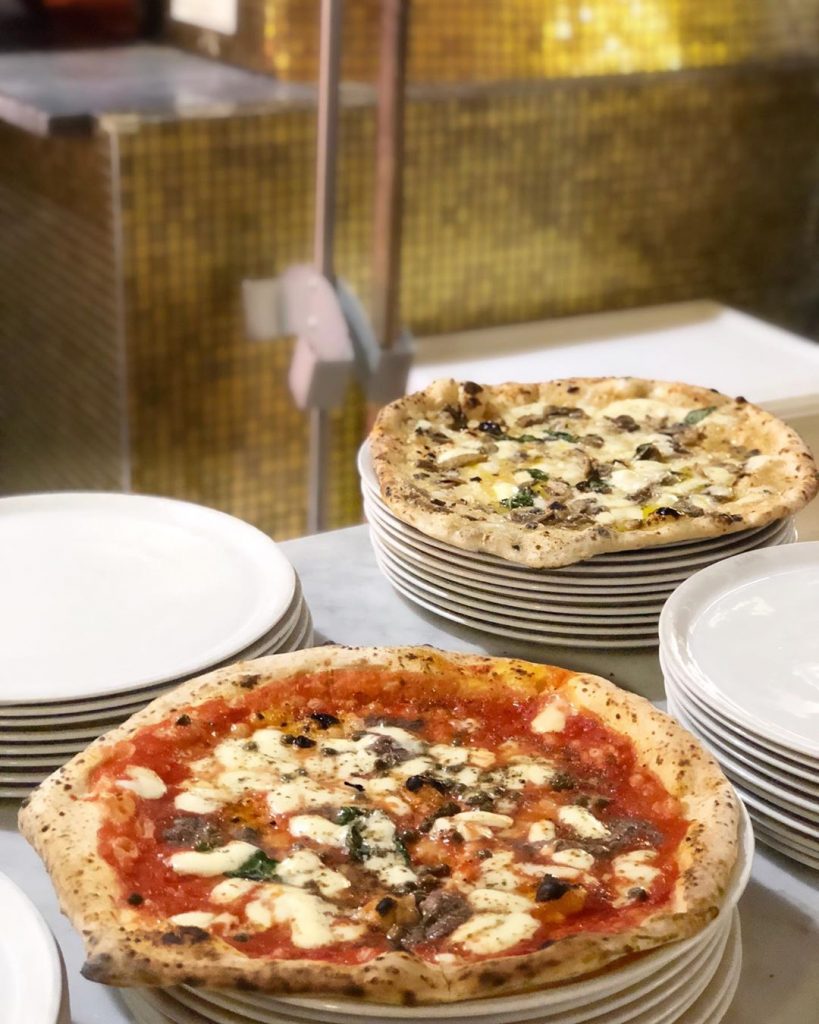 TOP 10 des Pizzas Napolitaines à faire une fois dans sa vie bit.ly/3P1zR3G 🍕🍕🍕