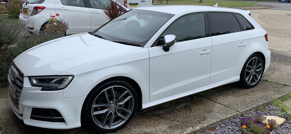 Jimbod76's tweet photo. @GasMonkeyGarage 2017 Audi s3  just cleaned https://t.co/0mpUPhZakj