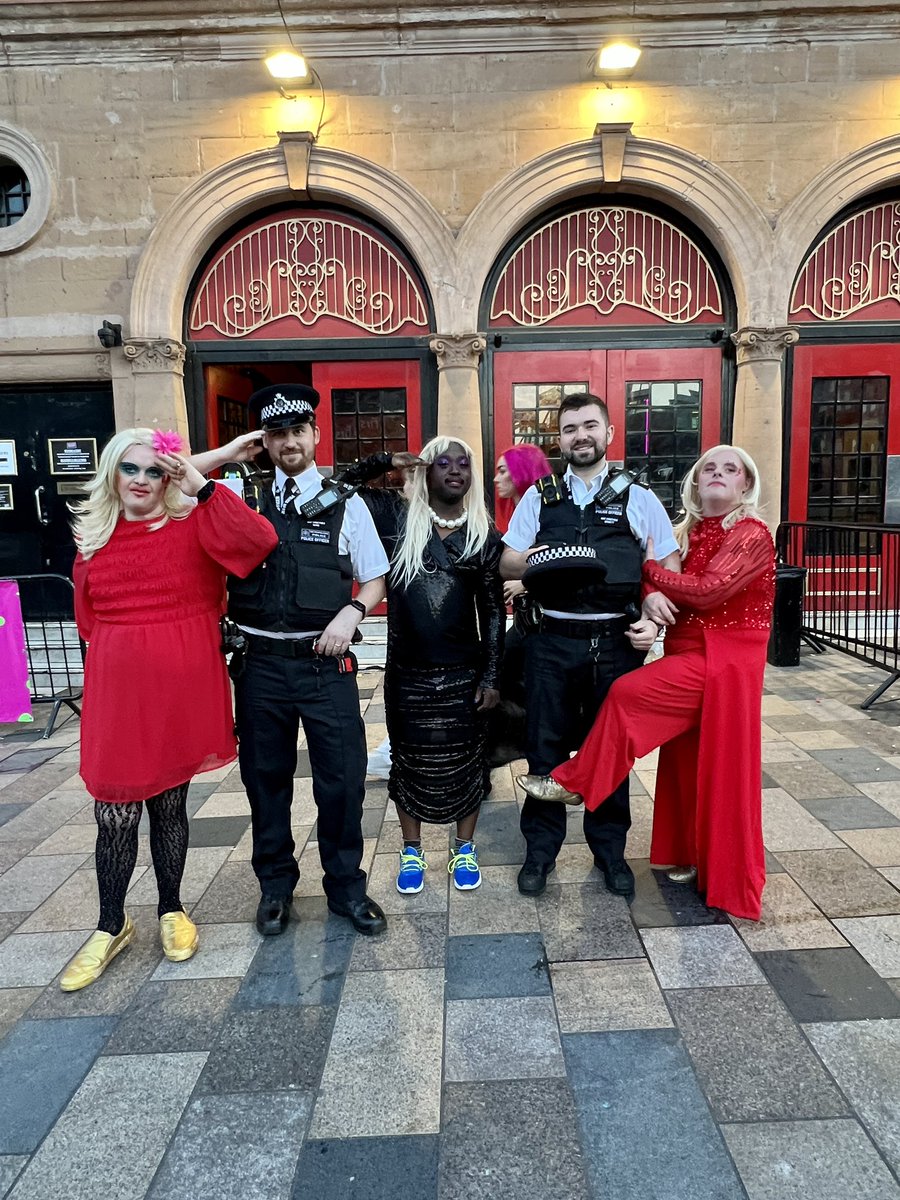 DragSyndrome's tweet image. We’ve been arrested at @dragfestuk1 outside @TheClaphamGrand for being incredibly amazing. It was such a fantastic experience. Thank for having us. It was a major slay 🪭