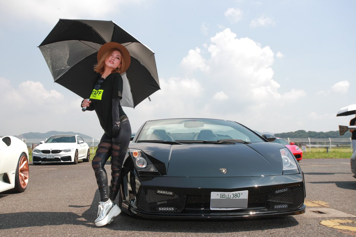 k_mio_anbara's tweet image. #khcclubjapanmeeting 
#KHC

今日は暑すぎて死ぬかもってなったけど
スーパーカー達はかっこよすぎた♡