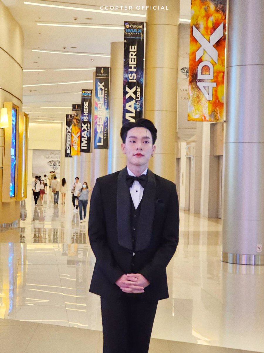 สถานะยังๆ เบลอๆ แต่ภาพเธอยังเบลอ พอกัน 😂😂😂 

โฟกัสความหล่อ ไม่โฟสกัสภาพ ขอโทษนะครับ 

#CTRPANUWAT