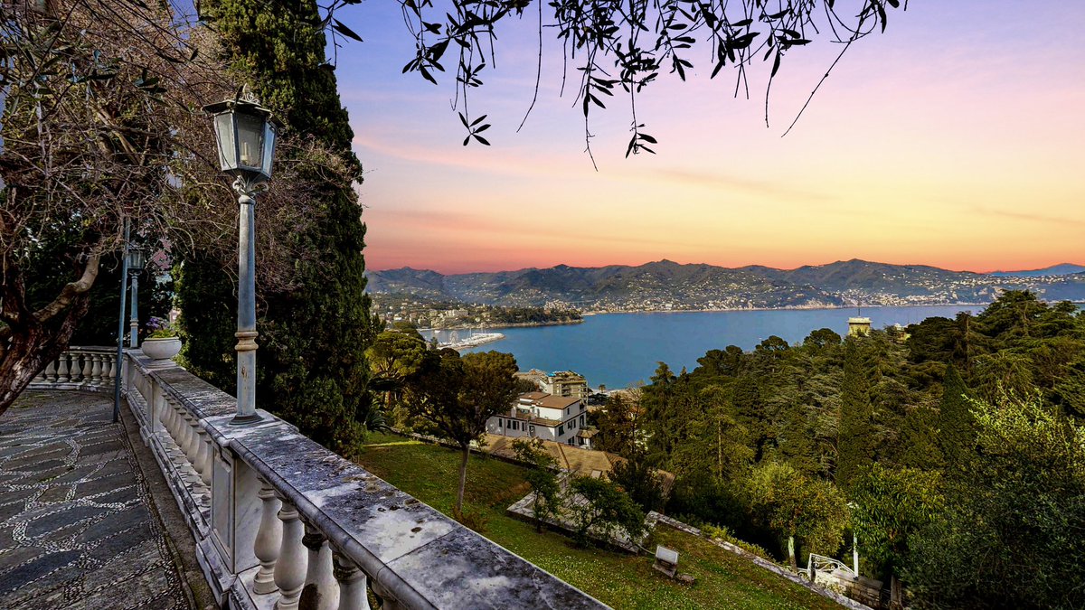 SavioliAngelo's tweet photo. Luxury Villa On Sale in Portofino !!
940 Sqm. plus 450 Sqm. terraces and 1.5 hectares land.  #portofino #luxuryhomes #italy #luxurylifestyle #villaonsale #milanoindependentagency #followme #liguria #exclusive https://t.co/ubyWZiRQ87