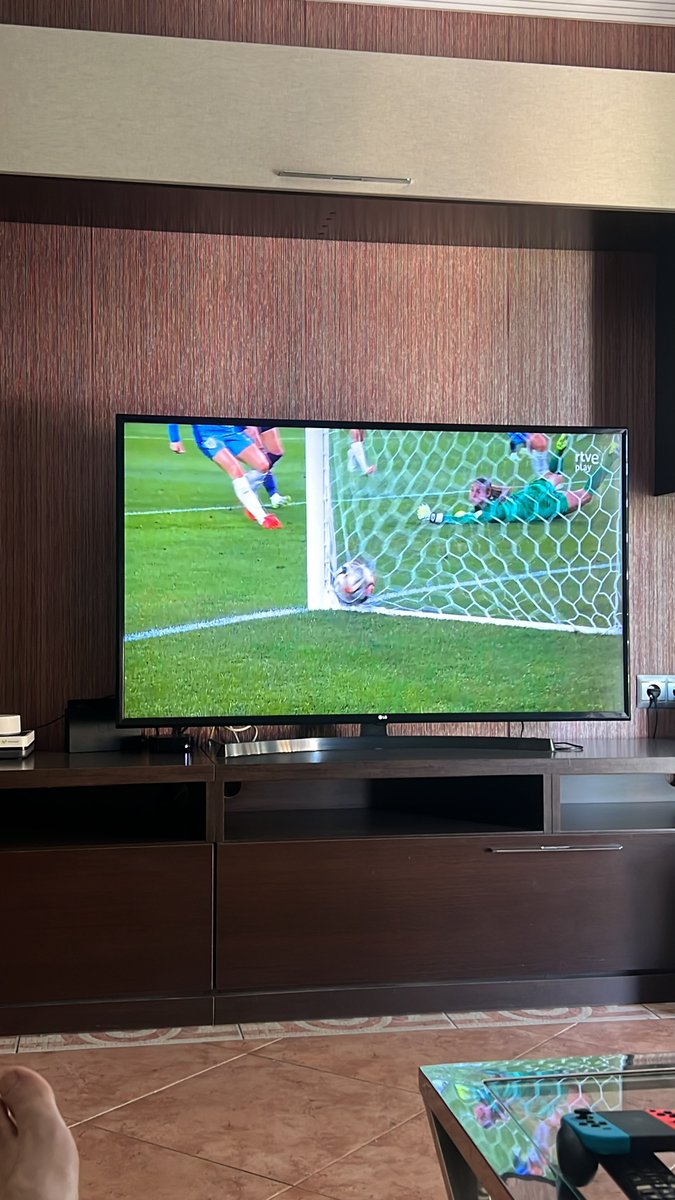 DMonteroStyle's tweet photo. Vamos jodeeeeeer!!! A por la Estrella!!! 
España 1 Inglaterra 0 https://t.co/fN1mFyYjou