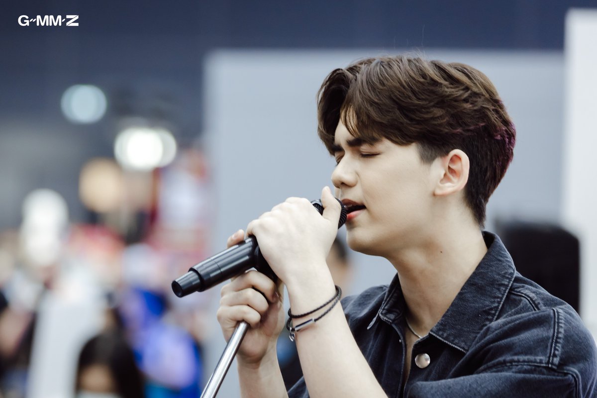 gmmztv's tweet photo. 🐯🫶🏼

#GMMZ #PowerBuyExpo2023
#TiggerTheriault #ทิกเกอร์ #GNEST #GMMGrammy https://t.co/BvaXrmBvJu
