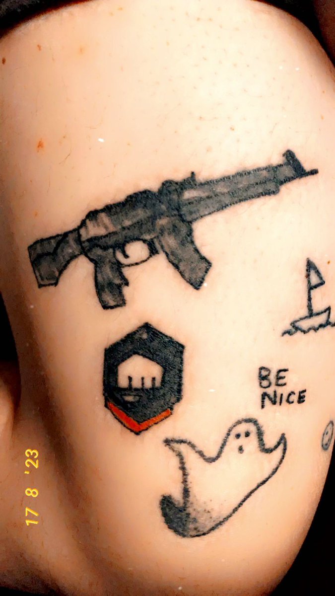 MsPickle6's tweet photo. @ValorantUpdated Riot buddy definitely. Idk what it is about it but I frickin love it. I want it so bad I tattooed it to my own thigh 😂 https://t.co/9fyhoa3RTT