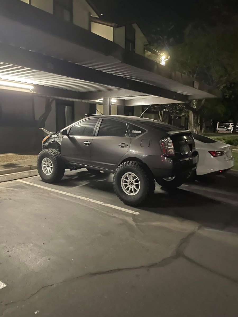 f80kai's tweet photo. just another day in mesa arizona https://t.co/S8mVw3hNmz