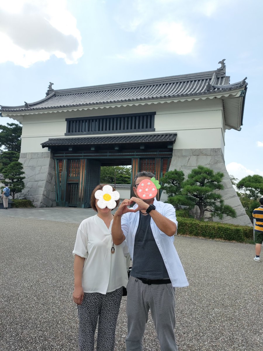 reta1686's tweet photo. 弟夫婦が熊本からやってきたのでお昼にとん珍館のとん珍飯→大河ドラマ館へ。弟たちは慌てて伊勢に行っちゃったので、また西尾のかき氷を食べに来ちゃった。
#とん珍館
#とん珍飯
#どうする家康大河ドラマ館
#pilee https://t.co/d3NrE3RgIM