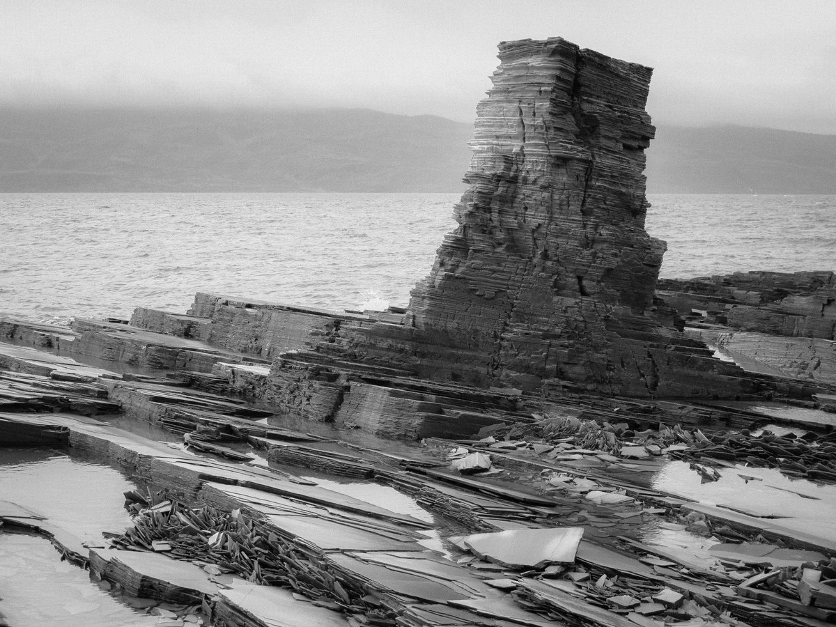 The final stage of #ArcticRace 2023 will take the peloton to North Cape.
Along the coast, the metasedimentary rocks occur in column-like landforms known as rauk. They are formed by erosion, but in lore, these were believed to be petrified trolls.