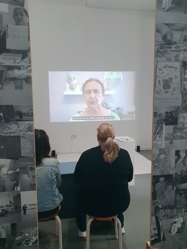 Managed to catch the wonderful <a href="/Ayesha_Jones/">Ayesha Jones</a> yesterday <a href="/ikongallery/">Ikon</a> to see her latest project 'Leave a Light in my Room' as part of the Migrant Festival 2023. A compassionate portrayal of poignant South Asian women's generous stories of loss, grief and care 🍃 🪴 🌱