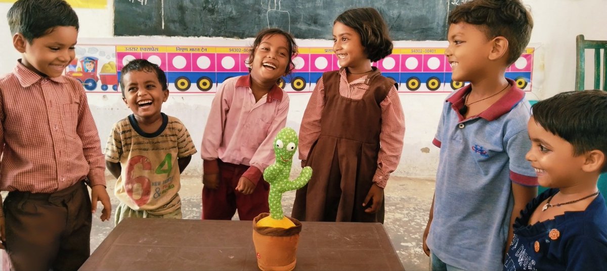 bablu_soni's tweet image. *🎊शनिवार विशेष🎊*
〰️〰️〰️〰️〰️〰️
दिनाँक- 19/08/2023

#mastikipathshal
#Joyfullearning
#learningwithfun
#schoolofhappiness
#psutrarbabaganj
#Dancingcactus

 _🌹साभार_
*#बबलू_सोनी*
सहायक शिक्षक
*#प्राथमिक_विद्यालय_उतरार*
बाबागंज-प्रतापगढ़।