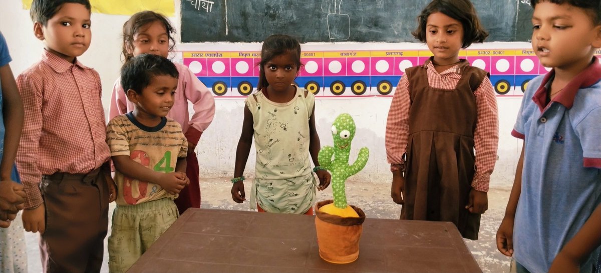 bablu_soni's tweet image. *🎊शनिवार विशेष🎊*
〰️〰️〰️〰️〰️〰️
दिनाँक- 19/08/2023

#mastikipathshal
#Joyfullearning
#learningwithfun
#schoolofhappiness
#psutrarbabaganj
#Dancingcactus

 _🌹साभार_
*#बबलू_सोनी*
सहायक शिक्षक
*#प्राथमिक_विद्यालय_उतरार*
बाबागंज-प्रतापगढ़।