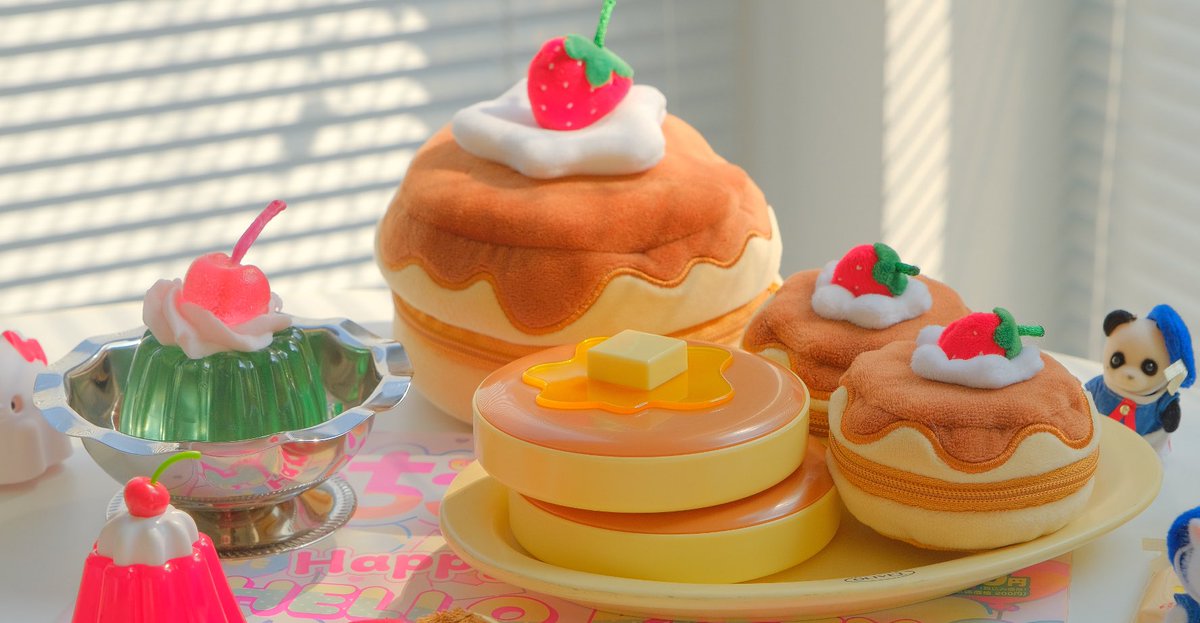 깜짝 이벤트 🔥

본 글을 RT를 해주신 팔로워 분들 중 추첨하여 
두 분께 핫케이크 오브제를 보내드려요😉

처음 이 오브제를 배경으로 보여드렸을때부터 
문의가 많았는데, 판매하기엔 수량이 적어 
제가 소장하던 미개봉품을 보내드립니다 ☺️

(소품들의 구매처 문의는 답변 드리지 않습니다 ❌)