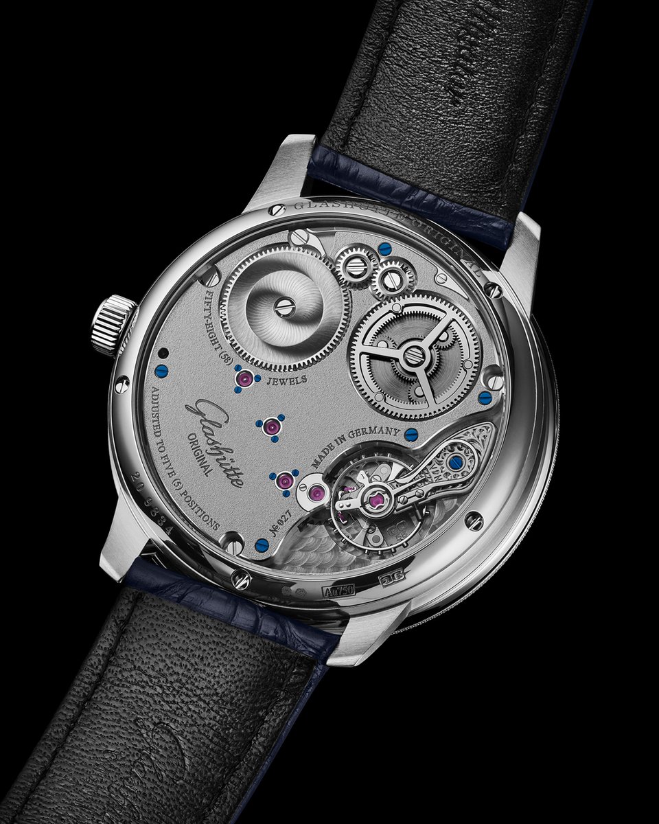 G_O_Manufactory's tweet photo. #Novelty: On closer inspection, the numerous high-class details of our Senator Chronometer make a big impression – such as its dial and parts of the movement, which have been manually silver-plated by friction and then galvanised in grey. #PTBTO
https://t.co/571P7VnnGt https://t.co/122sla91Nf