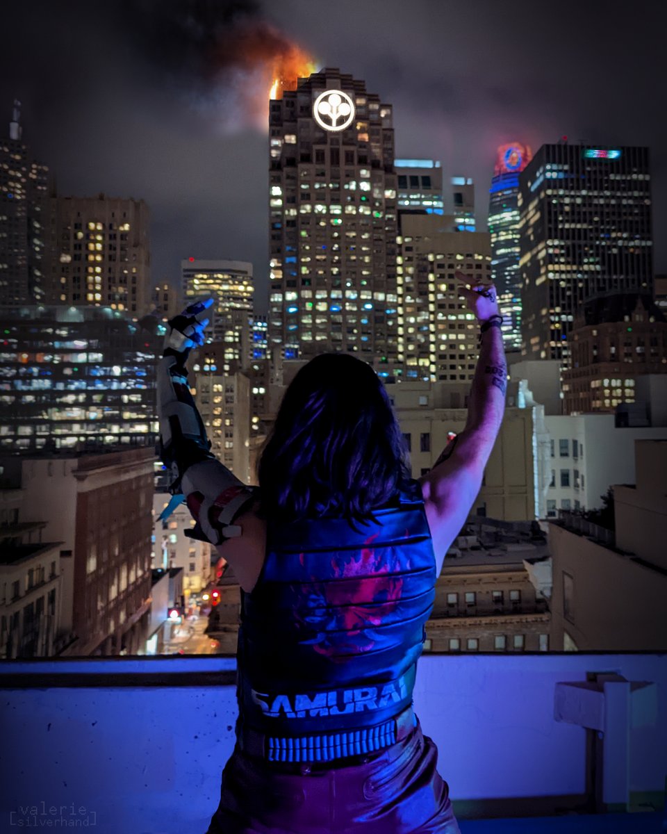 MrsVSilverhand's tweet photo. Time to party like it's 8-20-2023. 🔥

(📷 by me. Cosplay by my real life Silverhand, @brianmatyasart )

#Cyberpunk2077 #Cyberpunk2077Cosplay #ArasakaTower #JohnnySilverhand #JohnnySilverhandCosplay #Cyberpunk2077fanart #CyberpunkGame #Cosplay #Arasaka https://t.co/qHTuEIu16R
