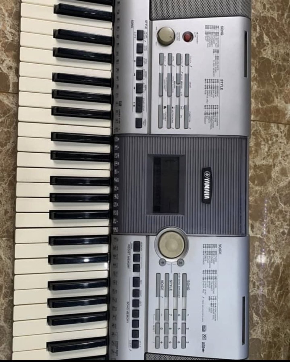 elitemusical_'s tweet photo. PSR 295, bei - 850,000
#kinanda #keyboard #music #musician #tanzania #guitar #bongoflava #Dar https://t.co/jyqskdrTnH