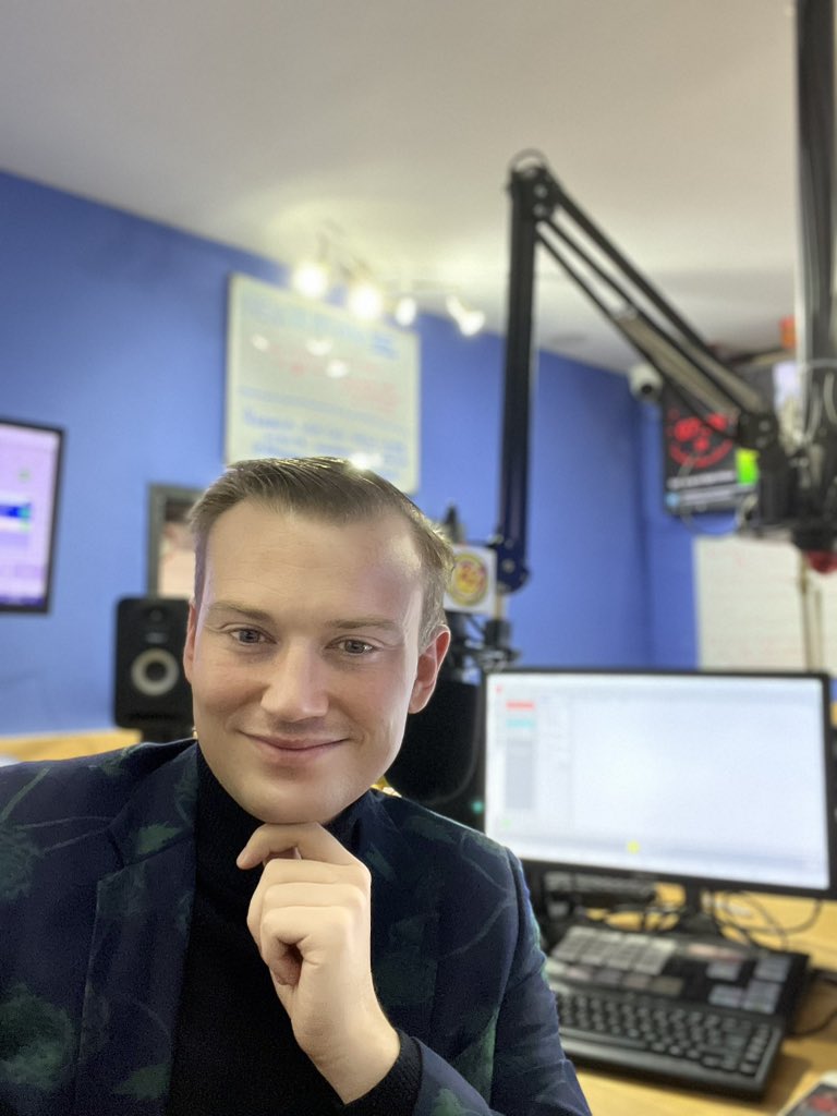 TheLiveLuke's tweet photo. Early Riser Today, but if itโs Radio I am In!!๐๐ป
Why Not Join me on @radioglamorgan for the Return of the #Breakfaston! Iโve got The New Ones from @birdy, @softcellhq and @texastheband. Plus I want to know what was Your Favourite Parky Interview?
๐งLive with you til 12๐ง https://t.co/NYaKG7LCLA