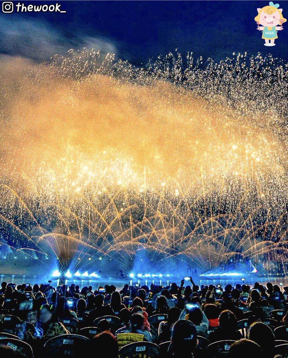 ประกาศแล้ว !! Busan Fireworks Festival 2023 หรือ เทศกาลพลุที่ปูซาน ปีนี้จะจัดวันที่ 4 พ.ย. ค่า ปักหมุดรัวๆๆๆๆ 
พลุจะเริ่มจุดประมาณ 20.00 น. บอกเลยว่าสวยมาก แต่คนเยอะมากเช่นกัน คนเกาหลีสู้ตายจองที่นั่งกันตั้งแต่เช้ามืด ย้ำ!! ถ้าคนเบียดมาก อย่าพยายามเข้าไปนะ