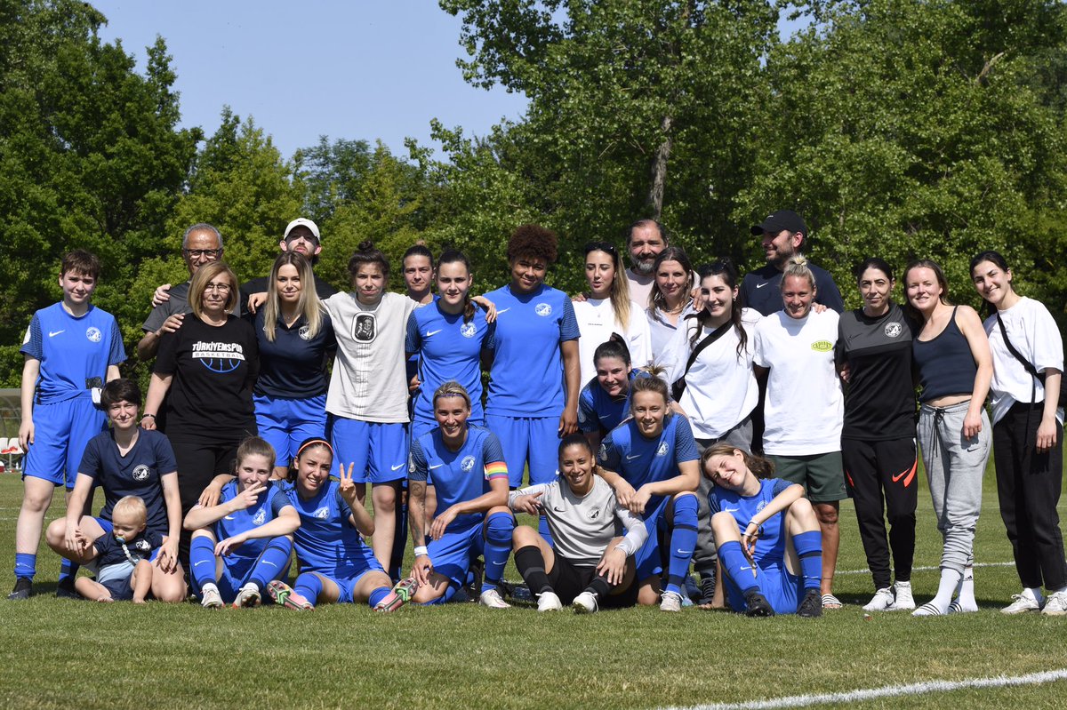 turkiyemspor's tweet photo. Weitermachen wo wir aufgehört haben. In Leipzig beendeten wir die Saison 22/23 und starten genau dort das Abenteuer Regionalliga 23/24. Heute! 

#Letsgoool #mavibeyaz #Kreuzberg #zsmmn #birlikte #together https://t.co/cizv66WhDM