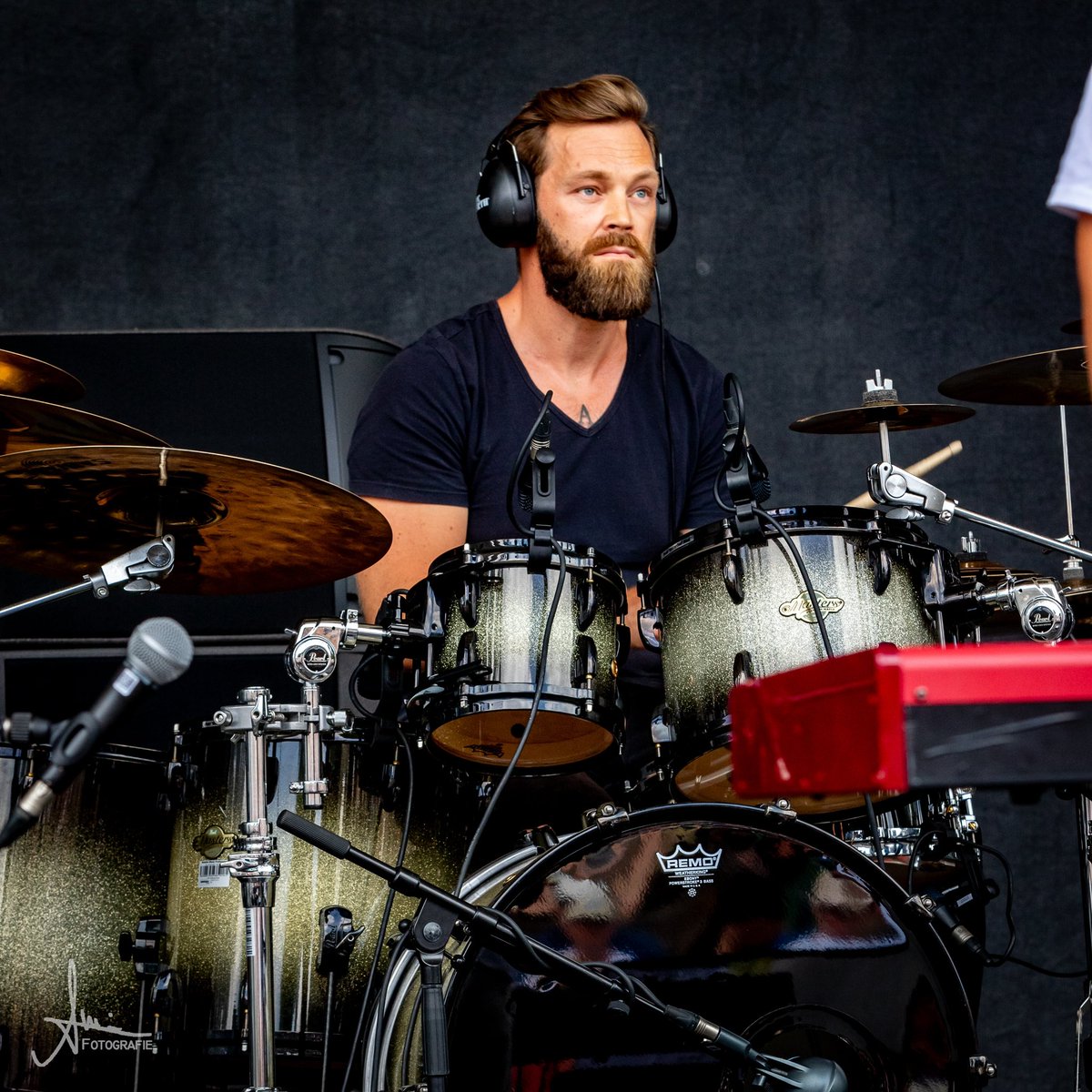 NightOfTheProg's tweet image. Third band on Sunday this year were Oak and it was their second appearance at Night Of The Prog. Have you seen them? Thoughts? Photos by Wins-Fotografie 
@LoreleyStage @RockNewsTicker @BetreutProggen #oak #nightoftheprog  @progrock_dt