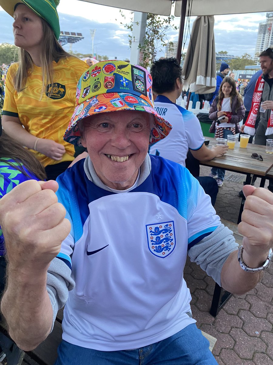 chillybreck's tweet photo. @fara_williams47 @Lionesses @FIFAWWC @BBCSport Great to meet you got my Dad soaking up the atmosphere Come On England 🏴󠁧󠁢󠁥󠁮󠁧󠁿 https://t.co/uSBDS9hAI5