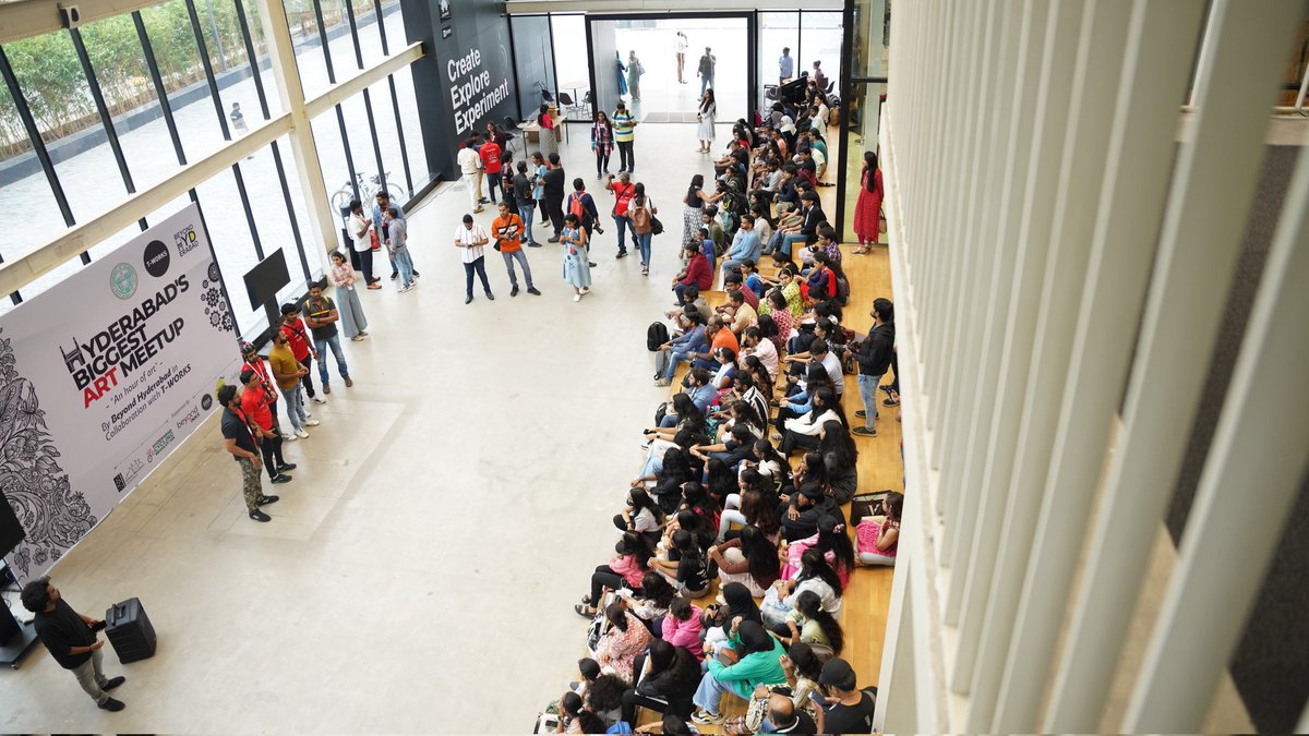 Ravi_1836's tweet photo. 600 + Artist  participated in Hyderabad   #ArtMeetup @TWorksHyd #Hyderabad

Thank you  @KarampuriSujai , Veera,  Tejeshwani, Harish , Anwesh for organising Art meetup at #TWorks #BeyondHyderabad
#HyderabadCyclingRevolution
@KTRBRS @arvindkumar_ias @DrShantaThoutam @HydcyclingRev https://t.co/BnI9JcJv8T