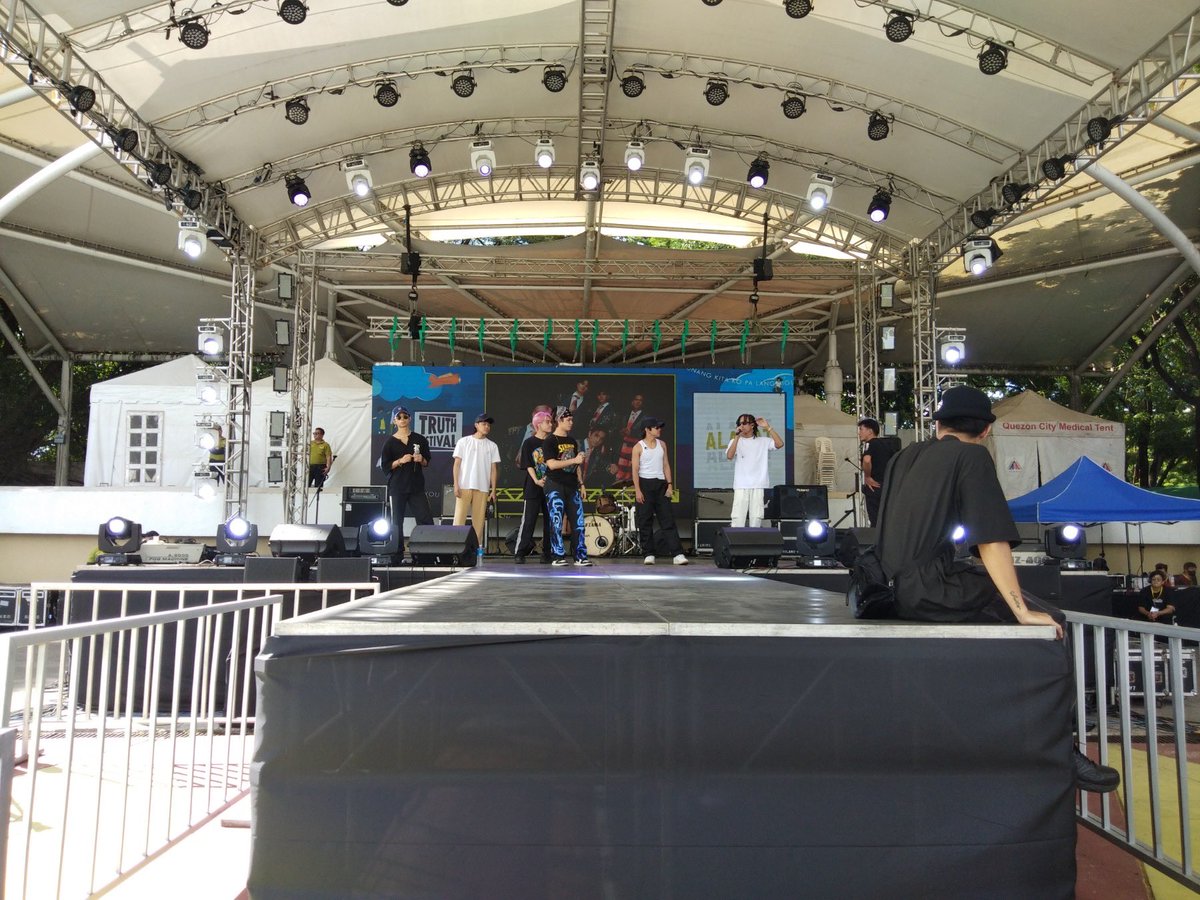 Official_ALAMAT's tweet photo. Soundcheck for tonight’s @PhilippineStar ‘The Truth Festival’ 

Kita-kits Magiliws! 

ALAMAT SA TRUTH FESTIVAL https://t.co/VxMOUldTar