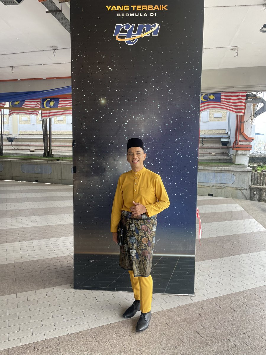 ElmyRahman's tweet photo. Terima kasih Djanis Yuhanis Md Nor SELANGORfm   untuk segalanya! Comell okayy! Semoga bertemu lagi dilain masa take care! @rtm_malaysia  dihati! ❤️
#PromoNewSingle#JiwaMati #SembangSelebriti#Terimakasih❤️ https://t.co/Ji1bi4orYI