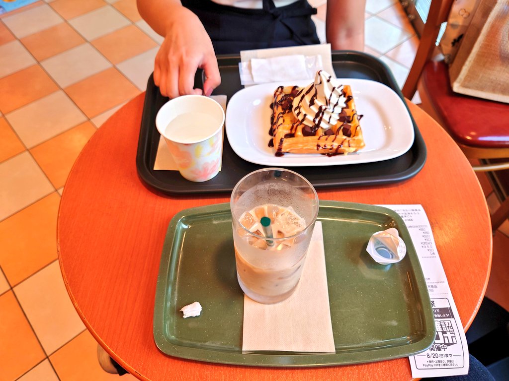 pstudio2525's tweet photo. EFR申し込みして友達と茶してきた😋
誕生日プレゼントも貰っちゃった🎁(≧▽≦)☆
#EFR #EmergencyFirstResponse
#ダイビングライセンス
#救命救急 https://t.co/UEvsPDolwe