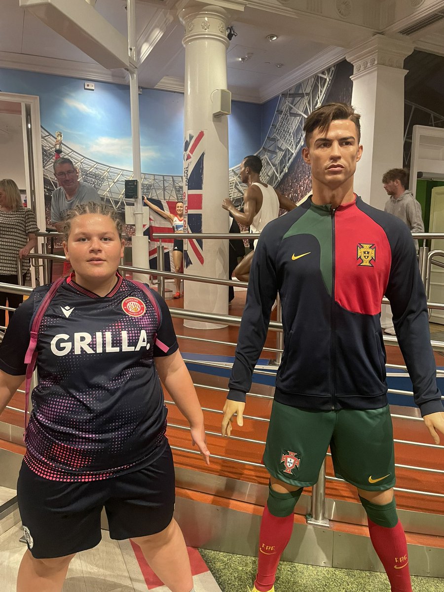 Jody_Anderson85's tweet image. Had a great day out yesterday with my littlest baby! 
Even tho she did drag me round the London dungeons! #scared #wimp