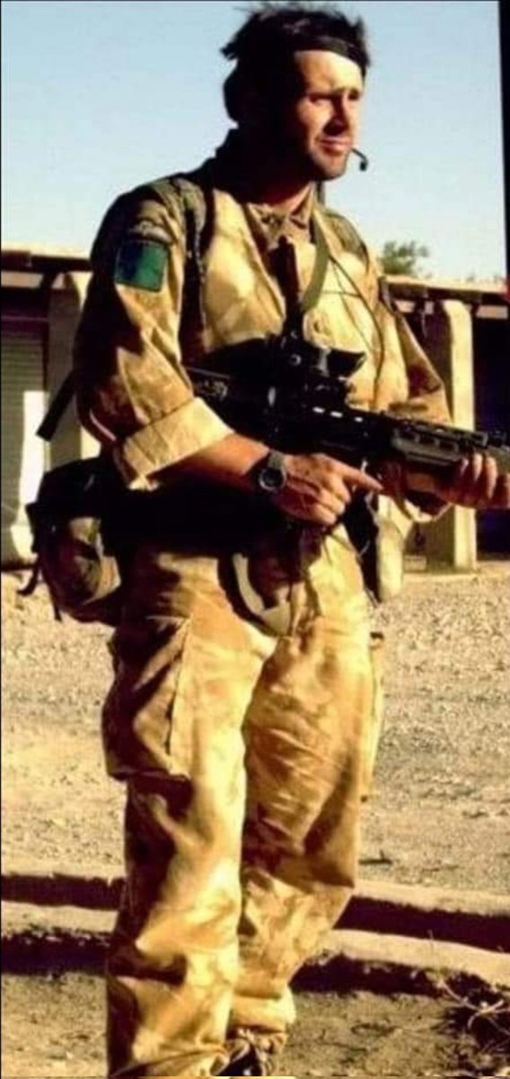 Cpl Bryan Budd VC, killed in action in Sangin DC, Afghanistan this day back in 2006. He was awarded the VC for two seperate actions during the tour.

'Greather love hath no man than this, that a man lay down his life for his friends'
@16AirAssltBCT
@BritishArmy
#victoriacross