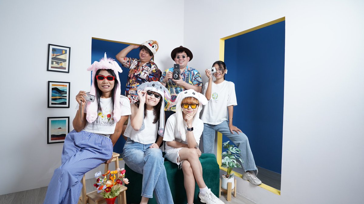 PChomyen's tweet photo. รูปครอบครัว แบบ original ฉลองอายุครบ 30 ปีบริบูรณ์ ณ ร้าน snap a around ในโครงการ Our space 300บาท/10 รูป 

วันนี้รับบทเป็นเจ้าพ่อเซี่ยงไฮ้ 🤭 
@LimRatima @sanmoon948 @Baby_XD4 @joom_vava @crazycyclops5 
20.08.2023 
Happy birthday 30 years old https://t.co/NmjxrVcdjS
