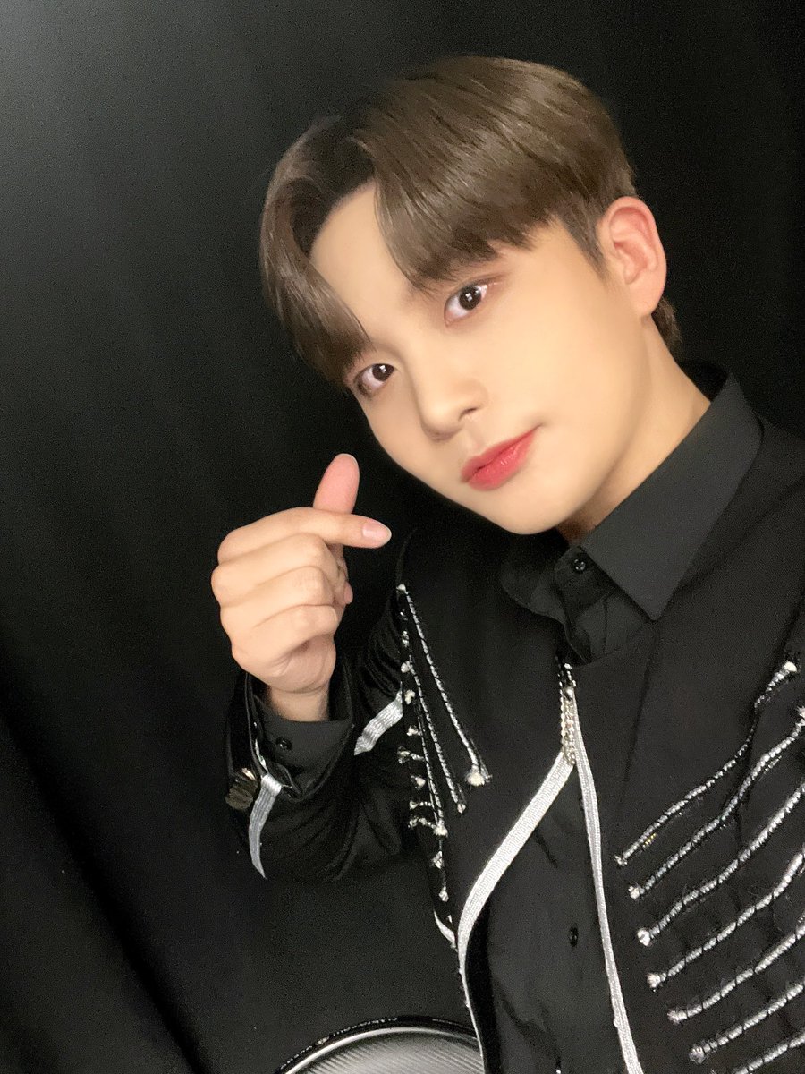 ATEEZofficial tweet picture