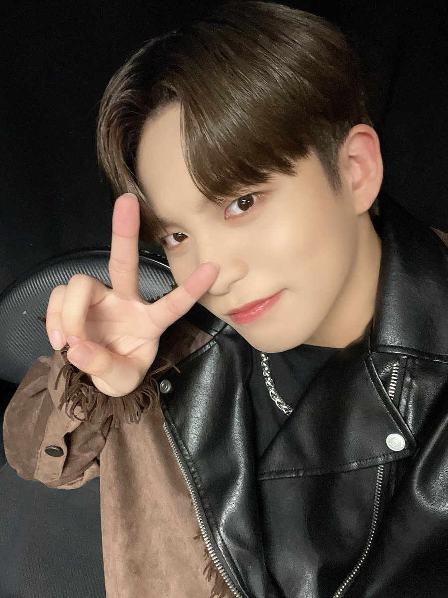 ATEEZofficial tweet picture