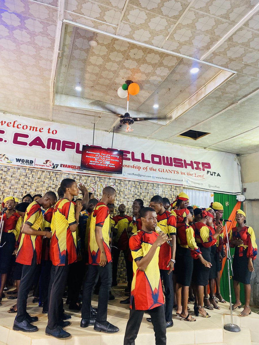 Saamu_Eleja's tweet photo. The joy of the lord fillets the house and we all are rejoicing 🥰🙌🏾

Hallelujah!!!

#WS23 #CACCF #Worship #Sunday https://t.co/WoU0xyHtIM