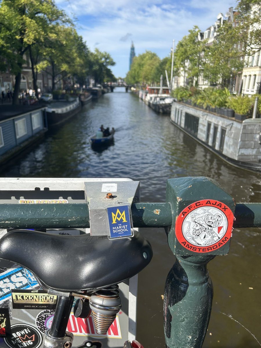 Sarahlewandows3's tweet photo. First stop on our European adventure -Amsterdam @Marist_Sport #maristmerchonholiday https://t.co/Q5Al4icX9X