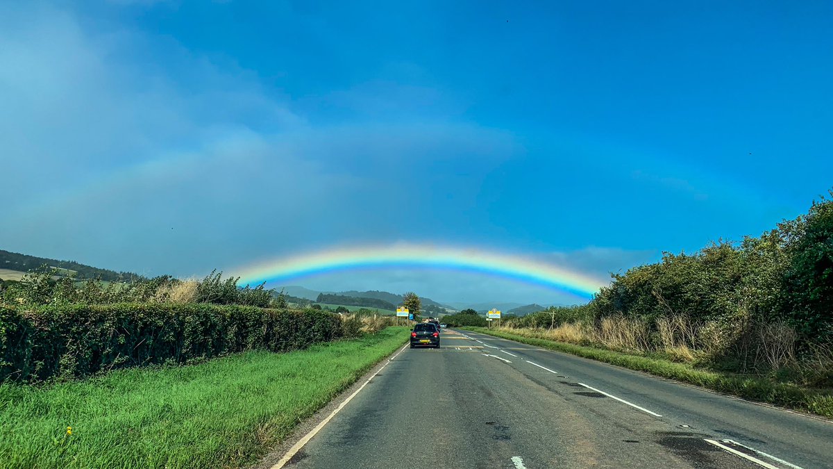 TimjDyer's tweet photo. Somewhere over the rainbow 🌈 #beautiful #nature #double #timjdyerphotography https://t.co/Gy4VIyBvV2