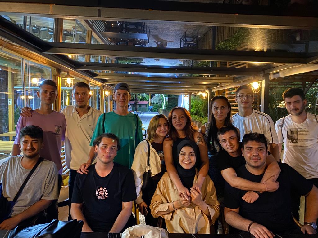 Bu sayfayıda kapattık... 🖤 Hepinizi çok sevdim, doğayı çok sevdim. Her zaman aklımın ve kalbimin bir köşesinde kalacaksınız. Hatırlanacaksinizz he bir de İŞTEN AYRILMAK İSTEYENLER İKİNCİ BARDA AĞLAYABİLİRLERRRR ZKBSMSKEJEKEJE ❤️