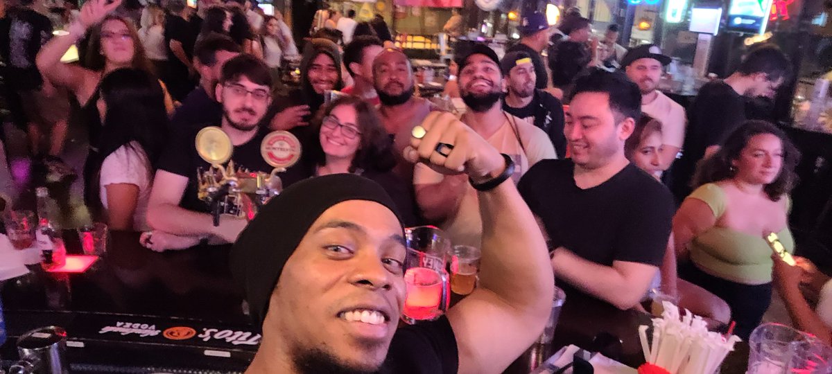 #nyctekken UFC, a few shots, a few dranks
❤️🍺🍸🍷