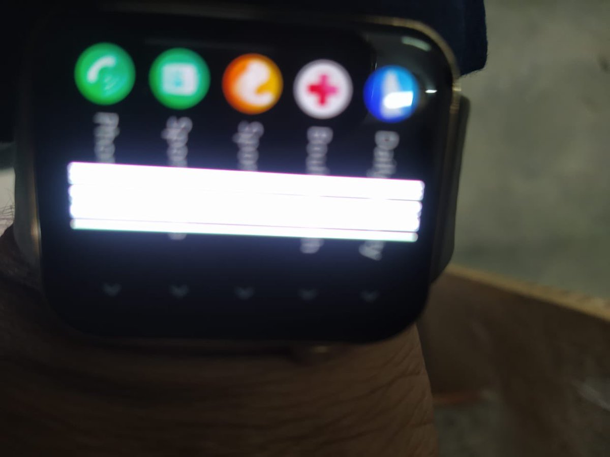 saaquib_neyazi's tweet image. After smartphones, watches are getting this display issue too. 🥲