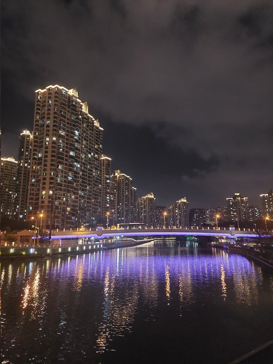 RonanMullin1's tweet photo. 🌌 #shanghai https://t.co/rxHiRotlmZ