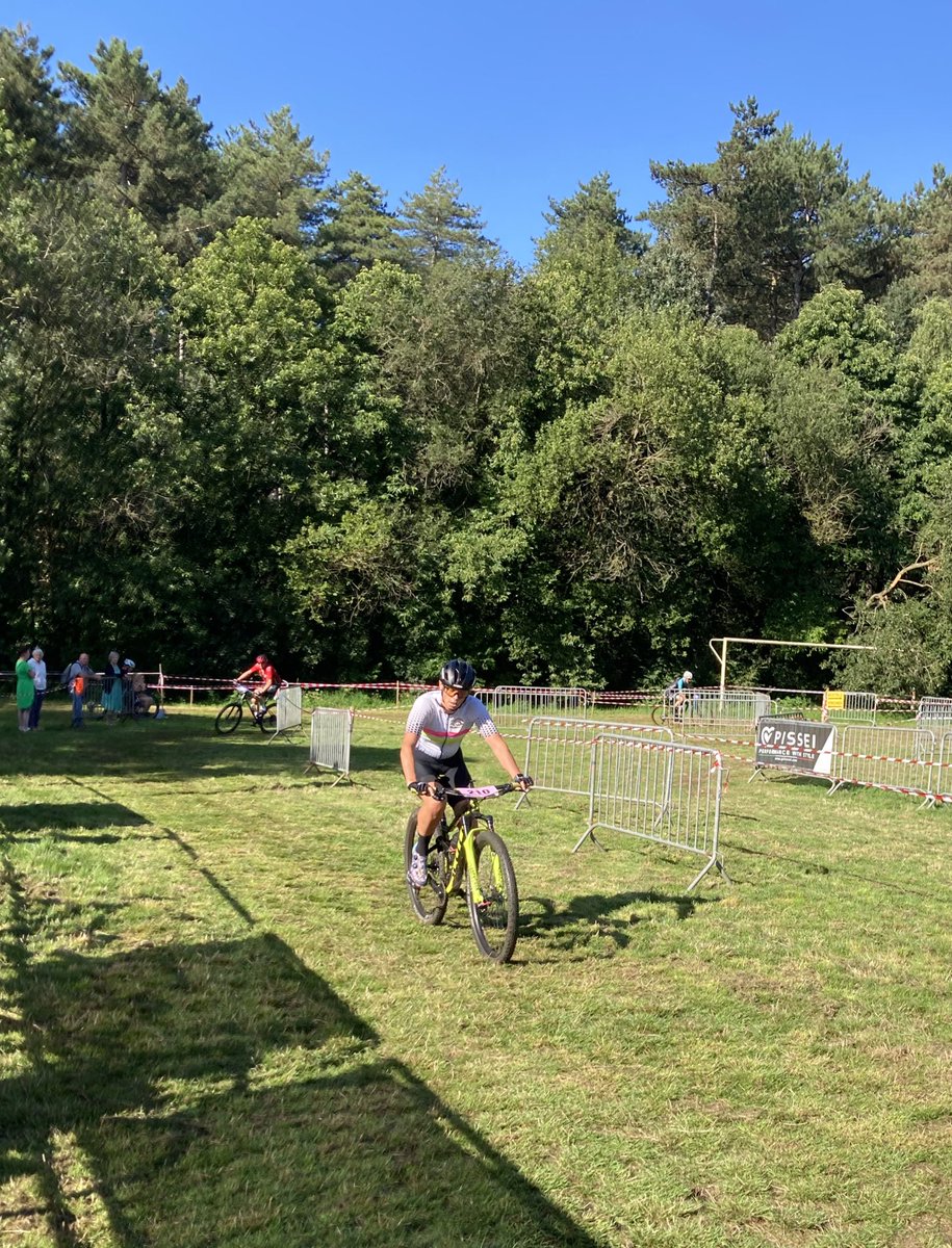 sharpready's tweet image. #atbcrossaverbeke overwinning voor @sharpready #atlete @TaillieuEvelien 4° totaal 👌🥳🙌💪