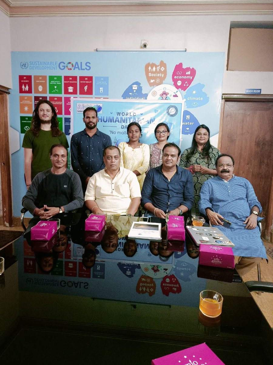 AvoidableN's tweet photo. The ADN India Hub hosted a round table meeting to mark World Humanitarian Day on 19 August 2023. 

The discussion focused on reducing snakebite deaths during disasters, establishing a case station in Burujhari village (Ganjam, Odisha) and research on snakebites. https://t.co/vkrxKuHx5p